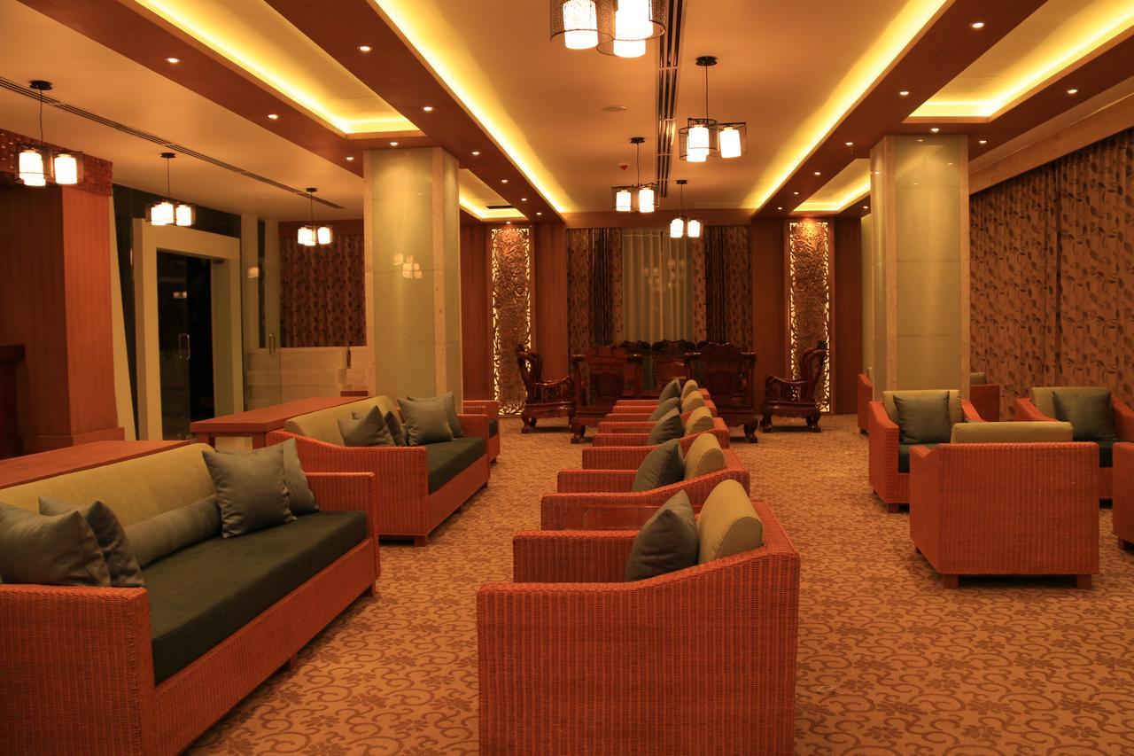 Eastern Palace 4*